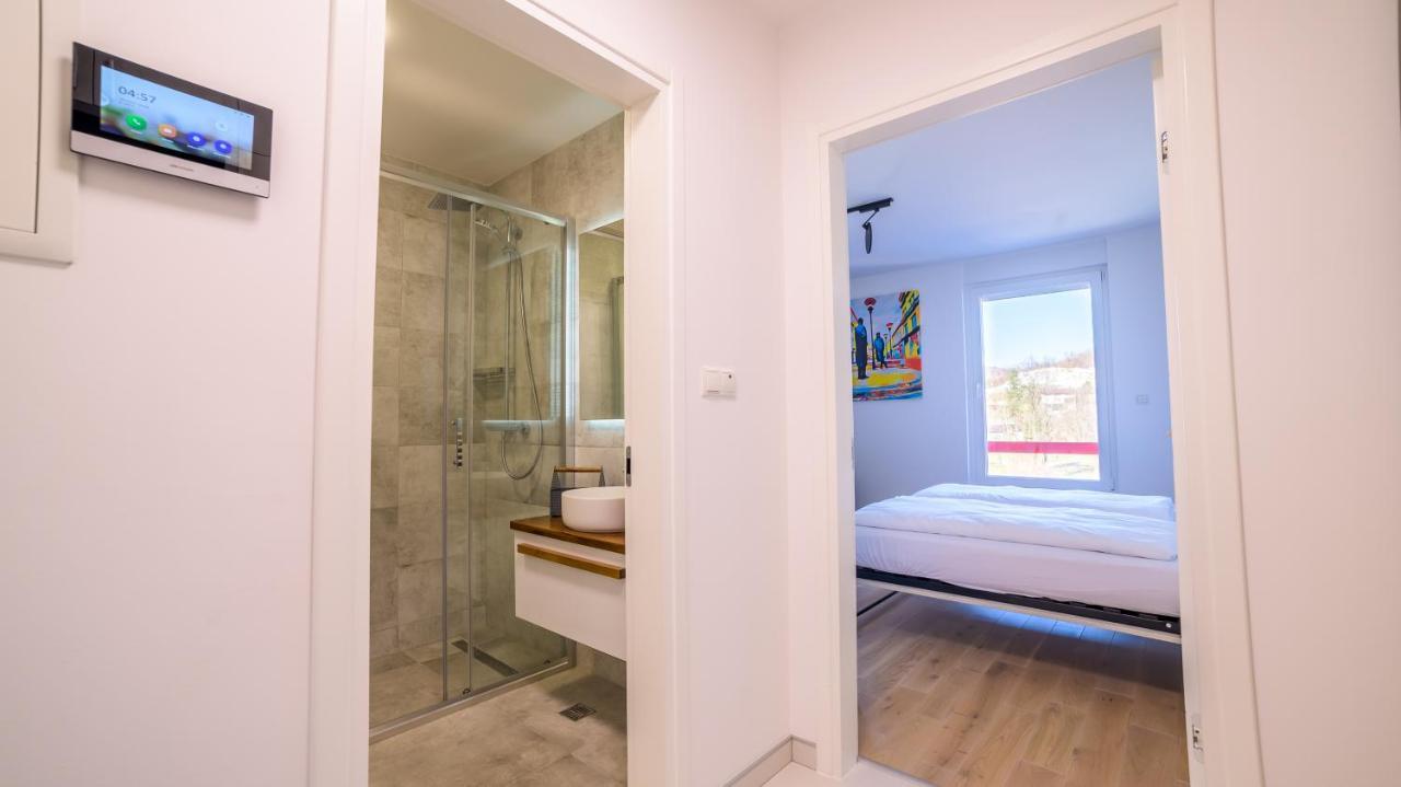 Apartman Epicent ทูซลา ภายนอก รูปภาพ