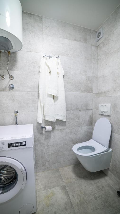 Apartman Epicent ทูซลา ภายนอก รูปภาพ